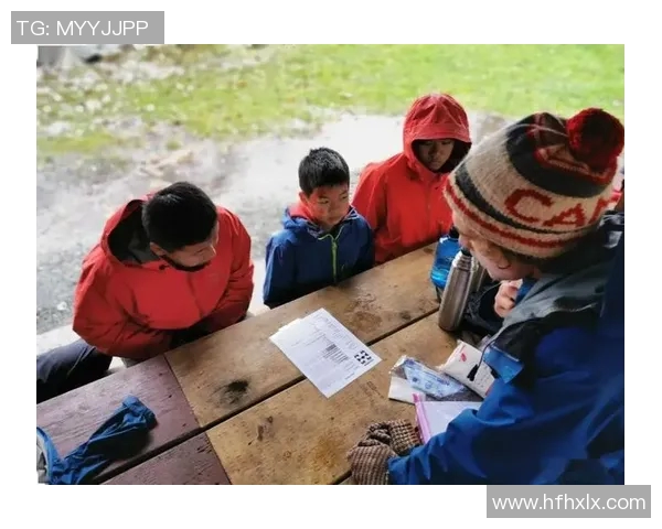 重庆攀岩队团队协作引发热议背后的争议与反思